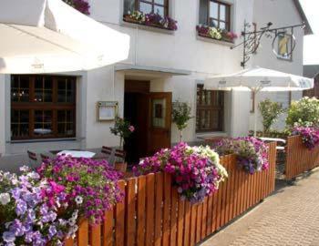 Hotel Restaurant Engel Pfaffenweiler Buitenkant foto