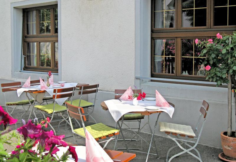 Hotel Restaurant Engel Pfaffenweiler Buitenkant foto