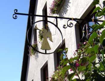 Hotel Restaurant Engel Pfaffenweiler Buitenkant foto